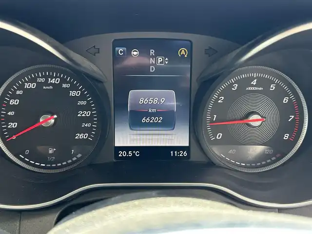 メルセデス・ベンツ Ｃ２００ アバンギャルド AMGライン 兵庫県 2014(平26)年 6.7万km 白 純正ナビ/（CD/フルセグTV/BT）/バックカメラ/ETC/クルーズコントロール/レザーシート/シートヒーター/D席メモリーシート/パドルシフト/AMGアルミタイヤ/AMGフロアマット/スマートキー/プッシュスタート