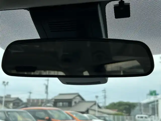 トヨタ シエンタ G クエロ 愛知県 2018(平30)年 6.4万km ホワイトパールクリスタルシャイン 社外ナビ/バックカメラ/フルセグTV/両側パワースライドドア/プリクラッシュセーフティ/レーンキープアシスト/ETC/ハーフレザー/プッシュスタート/スマートキー/革巻きステアリング/オートハイビーム/LEDヘッドライト/フォグランプ/純正フロアマット/ドアバイザー