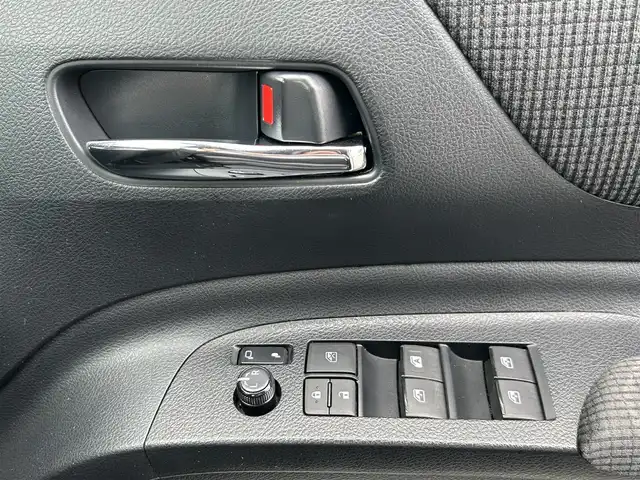 トヨタ シエンタ G クエロ 愛知県 2018(平30)年 6.4万km ホワイトパールクリスタルシャイン 社外ナビ/バックカメラ/フルセグTV/両側パワースライドドア/プリクラッシュセーフティ/レーンキープアシスト/ETC/ハーフレザー/プッシュスタート/スマートキー/革巻きステアリング/オートハイビーム/LEDヘッドライト/フォグランプ/純正フロアマット/ドアバイザー