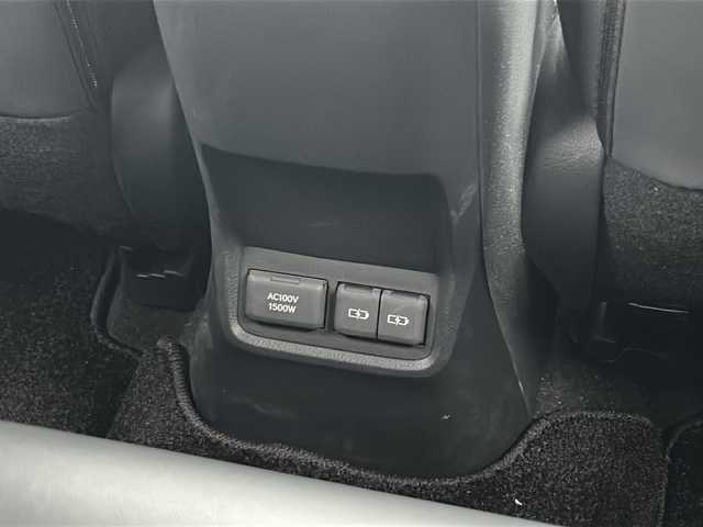 レクサス ＬＢＸ クール 佐賀県 2024(令6)年 0.8万km ウォームグレーパールマイカ/グレーマイカM 純正ナビ/Bluetooth/DVD/CD/フルセグテレビ/全周囲モニター/ワンオーナー/衝突軽減システム/アイドリングストップ/クルーズコントロール/ETC/プッシュスタート/前席パワーシート/前席シートヒーター/クリアランスソナー/HVDモード/EVモード/ECOモード/ステアリングスイッチ/スマートキー/革巻きステアリング/ブラインドスポットモニター/ロードサインアシスト/保証書/記録簿R７