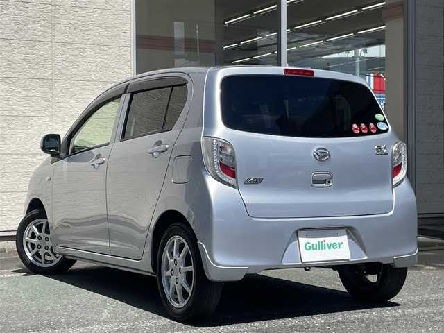 ダイハツ ミラ イース X SA 埼玉県 2014(平26)年 4.1万km ブライトシルバーメタリック /社外メモリナビ//ワンセグTV//ETC//キーレス//衝突軽減ブレーキ//Wエアバッグ//ABS//横滑り防止装置//ecoアイドル//プライバシーガラス//ドアバイザー//純正14インチAW//新車時保証書//取扱説明書//スペアキー