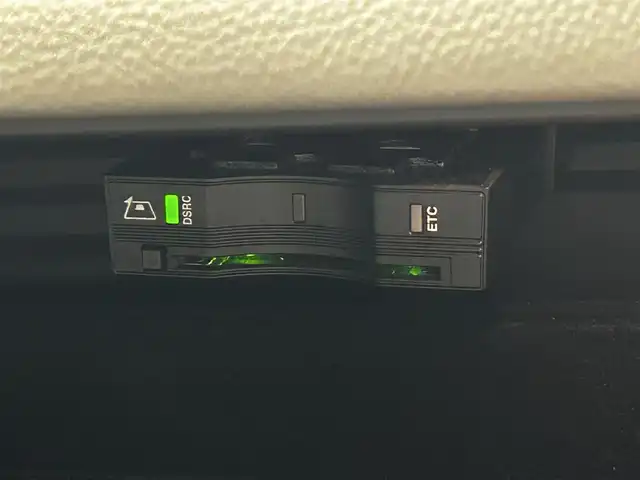 ジャガー ＸＥ XE プレステージ 岡山県 2019(平31)年 2.8万km ユーロンホワイト 純正ナビ/リアカメラ/MERIDIANスピーカー/Bluetooth/フルセグTV/USB/レザーシート/パワーシート/シートヒーター（ALL）/シートクーラー（D/N）/ACC/衝突回避ブレーキ/クロストラフィック/車線逸脱警告/LDW/BSM/リバース連動ミラー/PDC/社外レーダー/ドラレコ(F/R)/走行モード/アイドルストップ/ETC