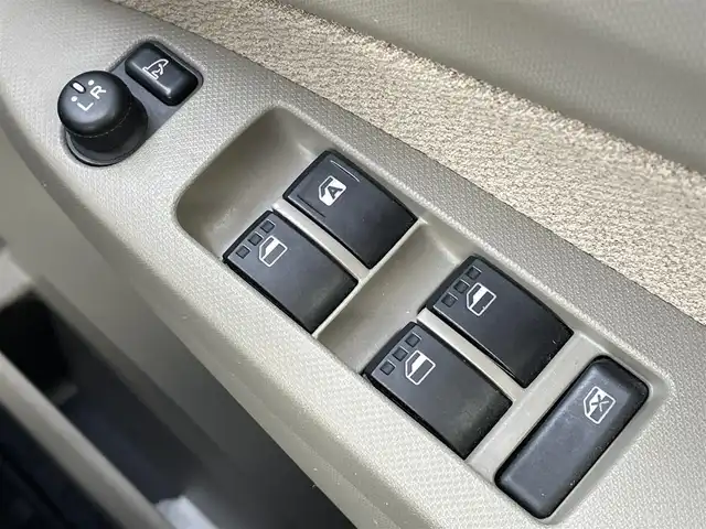 ダイハツ ムーヴ L スマートセレクション SA 群馬県 2014(平26)年 6.1万km パールホワイトⅢ 純正オーディオ/AM・FM・CD・AUX/横滑り防止装置/衝突軽減ブレーキ/アイドリングストップ/電動格納ミラー/取説・保証書/リモコンキー