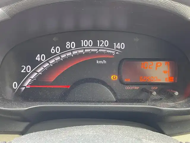 ダイハツ ムーヴ L スマートセレクション SA 群馬県 2014(平26)年 6.1万km パールホワイトⅢ 純正オーディオ/AM・FM・CD・AUX/横滑り防止装置/衝突軽減ブレーキ/アイドリングストップ/電動格納ミラー/取説・保証書/リモコンキー