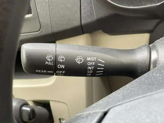 ダイハツ ムーヴ L スマートセレクション SA 群馬県 2014(平26)年 6.1万km パールホワイトⅢ 純正オーディオ/AM・FM・CD・AUX/横滑り防止装置/衝突軽減ブレーキ/アイドリングストップ/電動格納ミラー/取説・保証書/リモコンキー