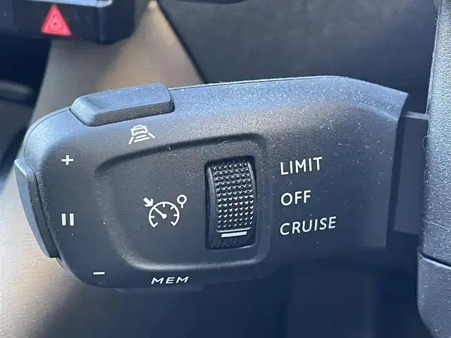 ＤＳオートモビル ＤＳ７ クロスバック ソーシック 静岡県 2018(平30)年 5.8万km ブランナクレ 前席シートヒーター/純正ナビ/(Bluetooth/AppleCarPlay/USB/フルセグ)/ACC/BSM/ESC/衝突被害軽減システム/アクティブセーフティーブレーキ/電動リアゲート/インテリジェントハイビーム/レザーステアリング/ルーフレール/HIDライト/純正フロアマット/純正18インチアルミホイール/360°カメラ/ETC/ドライブレコーダー/保証書/取扱説明書