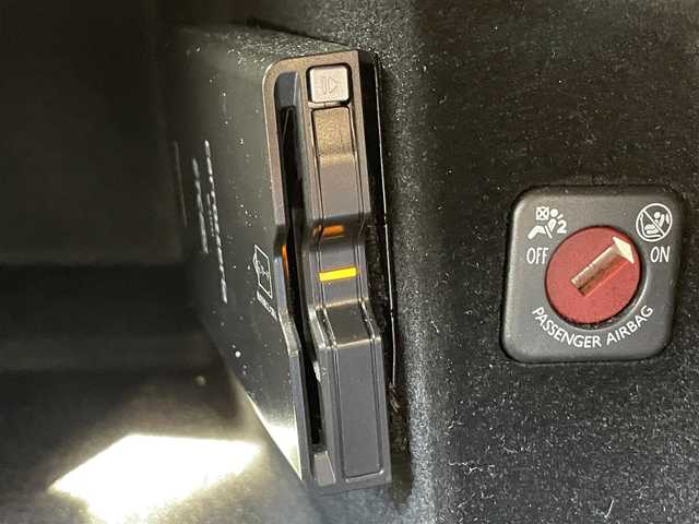 ＤＳオートモビル ＤＳ７ クロスバック ソーシック 静岡県 2018(平30)年 5.8万km ブランナクレ 前席シートヒーター/純正ナビ/(Bluetooth/AppleCarPlay/USB/フルセグ)/ACC/BSM/ESC/衝突被害軽減システム/アクティブセーフティーブレーキ/電動リアゲート/インテリジェントハイビーム/レザーステアリング/ルーフレール/HIDライト/純正フロアマット/純正18インチアルミホイール/360°カメラ/ETC/ドライブレコーダー/保証書/取扱説明書