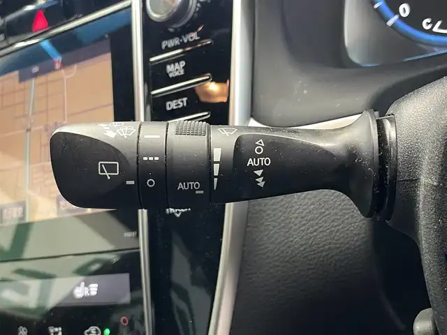 トヨタ ハリアー プレミアム アドバンスド P スタイルアッシュ 鹿児島県 2017(平29)年 6.7万km スパークリングブラックパールクリスタルシャイン 禁煙車　/純正ナビ/・Bluetooth/・フルセグTV/バックカメラ　/前後コーナーセンサー　/シートヒーター　/ＪＢＬプレミアムサウンド　/オートマチックハイビーム　/アイドリングストップ　/ＥＴＣ　/クルコン　/ＬＥＤヘッドライト　/純正アルミホイール/スマートキー/プッシュスタート/左右独立エアコン