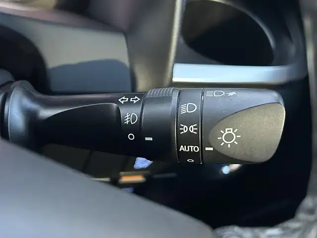 トヨタ ヴェルファイア ハイブリット ZR 愛知県 2015(平27)年 5.3万km バーニングブラッククリスタルシャインガラスフレーク 純正メモリナビ/　フルセグ　BT AM FM/バックカメラ/両側パワースライドドア/オットマン/クルーズコントロール/横滑り軽減/電子パーキングブレーキ/オートホールド/クリアランスソナー/nanoeエアコン/純正フロアマット/純正17インチAW/ハーフレザーシート/D席メモリーシート/D+N席パワーシート/パワーバックドア/革巻き&ウッドコンビハンドル/ステアリングスイッチ/ETC/ドアバイザー/サイドシェードメモリナビ