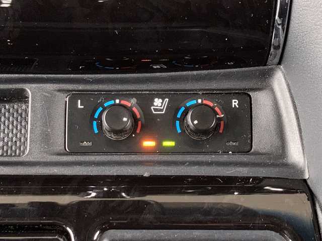トヨタ アルファード S Cパッケージ 東京都 2022(令4)年 3.1万km ホワイトパールクリスタルシャイン HDDナビ（Bluetooth、AppleCarPlay、フルセグTV、DVD試聴）/JBLサウンド/ビルトインETC/モデリスタフルエアロ/バック・全方位カメラ/オットマン/純正後席モニター/運転席助手席パワーシート/運転席シートメモリー/運転席助手席シートヒーター・エアシート/クルーズコントロール（追従機能）/サンルーフ（前席、後席）/プッシュスタート/電動リアゲート/アドバンスドパーク（インテリジェントパーキングアシスト）/本革シート/両側パワースライドドア/ドライブレコーダー/USB入力端子/純正アルミホイール/レーンキープアシスト/保証書/純正フロアマット/３列シート/取扱説明書/保証書/コーナーセンサー