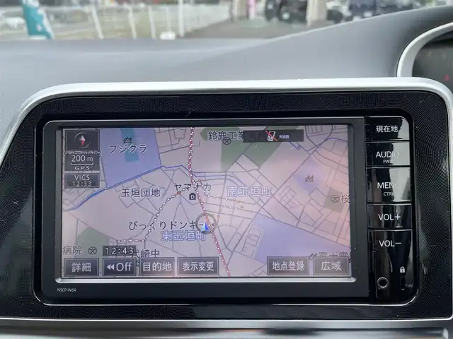 トヨタ シエンタ G 三重県 2016(平28)年 7.5万km ホワイトパールクリスタルシャイン 登録時46111km/禁煙車/純正ナビ/(AM/FM/TV/Bluetooth)/ワンセグTV/バックアk米良/ETC/前方ドライブレコーダー/両側パワースライドドア/オートハイビーム/アイドリングストップ/プリクラッシュ/レーンキープアシスト/横滑り防止装置/先行車発進告知機能/革巻きステアリング/ステアリングスイッチ/プッシュスタート/スマートキー×2