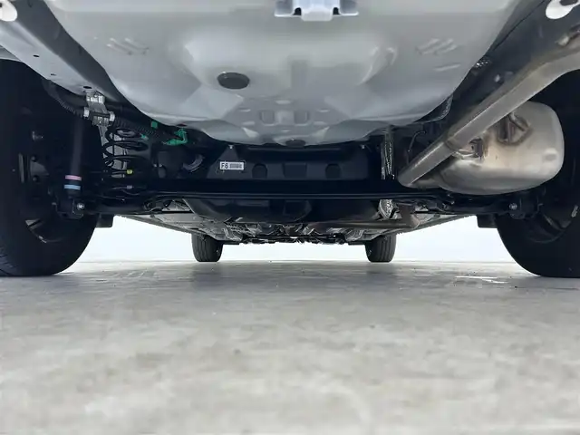 トヨタ カローラ フィールダー EX 千葉県 2023(令5)年 3.3万km スーパーホワイトⅡ セーフティセンス（衝突回避支援パッケージ）/・プリクラッシュセーフティ/・レーンディパーチャーアラート/・オートマチックハイビーム/・先行車発進告知機能/純正7インチメモリーナビ/・Bluetoothオーディオ接続/・フルセグTV/・CD/DVD再生/スマートキー/LEDヘッドライト/ビルトインETC2.0