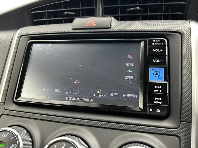 トヨタ カローラ フィールダー EX 千葉県 2023(令5)年 3.3万km スーパーホワイトⅡ セーフティセンス（衝突回避支援パッケージ）/・プリクラッシュセーフティ/・レーンディパーチャーアラート/・オートマチックハイビーム/・先行車発進告知機能/純正7インチメモリーナビ/・Bluetoothオーディオ接続/・フルセグTV/・CD/DVD再生/スマートキー/LEDヘッドライト/ビルトインETC2.0
