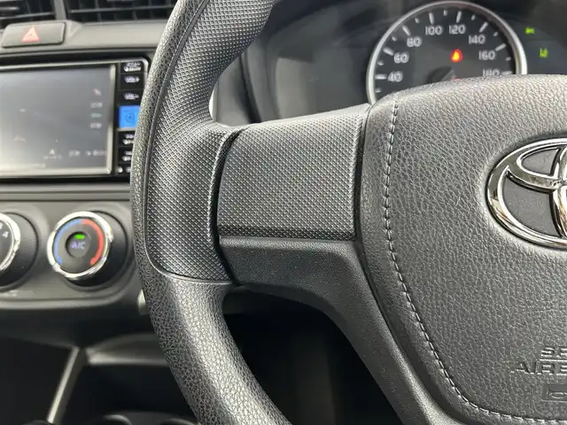 トヨタ カローラ フィールダー EX 千葉県 2023(令5)年 3.3万km スーパーホワイトⅡ セーフティセンス（衝突回避支援パッケージ）/・プリクラッシュセーフティ/・レーンディパーチャーアラート/・オートマチックハイビーム/・先行車発進告知機能/純正7インチメモリーナビ/・Bluetoothオーディオ接続/・フルセグTV/・CD/DVD再生/スマートキー/LEDヘッドライト/ビルトインETC2.0