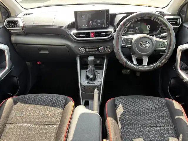 ダイハツ ロッキー X 福岡県 2019(令1)年 4万km コンパーノレッド 前後ドラレコ/レーンキープアシスト/衝突被害軽減システム/バックカメラ/ETC/AppleCarPlay/フルセグTV/Bluetooth/USB/１２Vソケット/純正フロアマット/純正AW