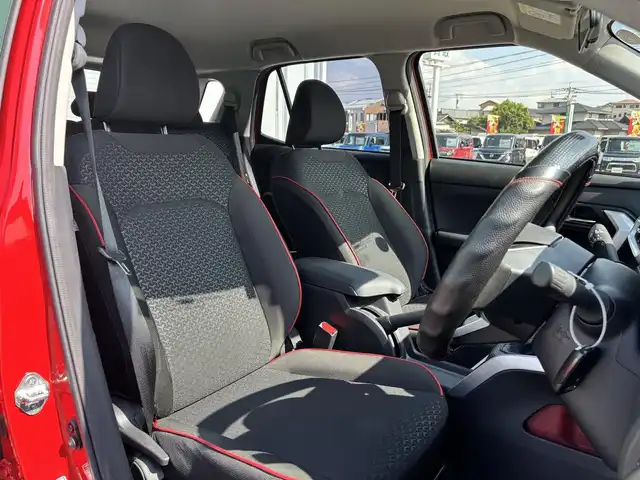 ダイハツ ロッキー X 福岡県 2019(令1)年 4万km コンパーノレッド 前後ドラレコ/レーンキープアシスト/衝突被害軽減システム/バックカメラ/ETC/AppleCarPlay/フルセグTV/Bluetooth/USB/１２Vソケット/純正フロアマット/純正AW