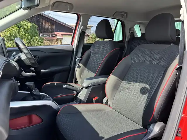 ダイハツ ロッキー X 福岡県 2019(令1)年 4万km コンパーノレッド 前後ドラレコ/レーンキープアシスト/衝突被害軽減システム/バックカメラ/ETC/AppleCarPlay/フルセグTV/Bluetooth/USB/１２Vソケット/純正フロアマット/純正AW