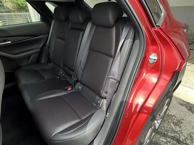 マツダ ＣＸ－３０ 20S Lパッケージ 愛知県 2019(令1)年 3.3万km ソウルレッドクリスタルM 純正メモリナビ/フルセグテレビ/バックカメラ/アラウンドビュー/アイドリングストップ/ウィンカーミラー/クルーズコントロール/プッシュスタート/パワーバックドア/ETC/レザーステアリング/パドルシフト/シートヒーター