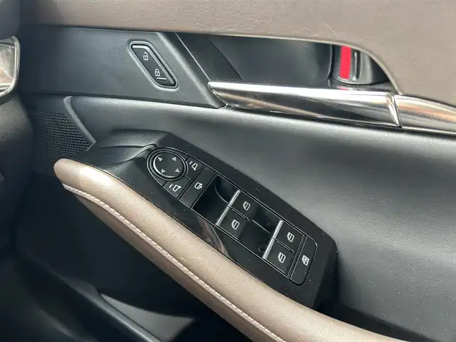 マツダ ＣＸ－３０ 20S Lパッケージ 愛知県 2019(令1)年 3.3万km ソウルレッドクリスタルM 純正メモリナビ/フルセグテレビ/バックカメラ/アラウンドビュー/アイドリングストップ/ウィンカーミラー/クルーズコントロール/プッシュスタート/パワーバックドア/ETC/レザーステアリング/パドルシフト/シートヒーター