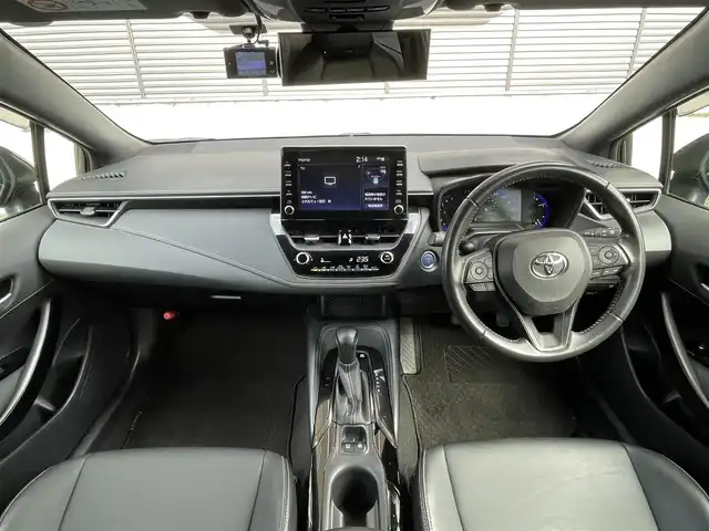 トヨタ カローラツーリング ハイブリッド ダブルバイビー 大阪府 2020(令2)年 11.2万km スパークリングブラックパールクリスタルシャイン ワンオーナー/9インチディスプレイオーディオ/・AM/FM/BT/フルセグTV/バックカメラ/ETC/ドライブレコーダー【TZ-D205W】/Toyota Safety Sense/・プリクラッシュセーフティー/・レーントレーシングアシスト/・レーンディバーチャーアラート/・レーダークルーズコントロール/・オートマティックハイビーム/・ロードサインアシスト/インテリジェントクリアランスソナー/プッシュスタート/電子パーキングブレーキ/スペアキー1本/保証書/取扱説明書/記録簿 R6 R5 R4 R3
