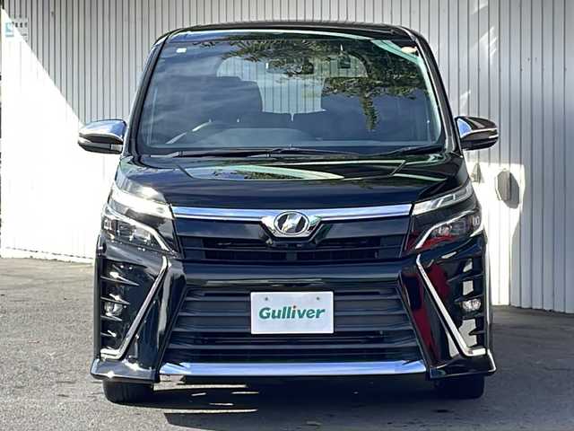 トヨタ ヴォクシー ZS 煌 長野県 2018(平30)年 6.9万km ブラック 純正メモリナビフルセグTV/バックカメラ/ETC/ドライブレコーダー/両側パワースライドドア/純正16インチアルミ/クルーズコントロール/プッシュスタート/アイドリングストップ/保証書・取説