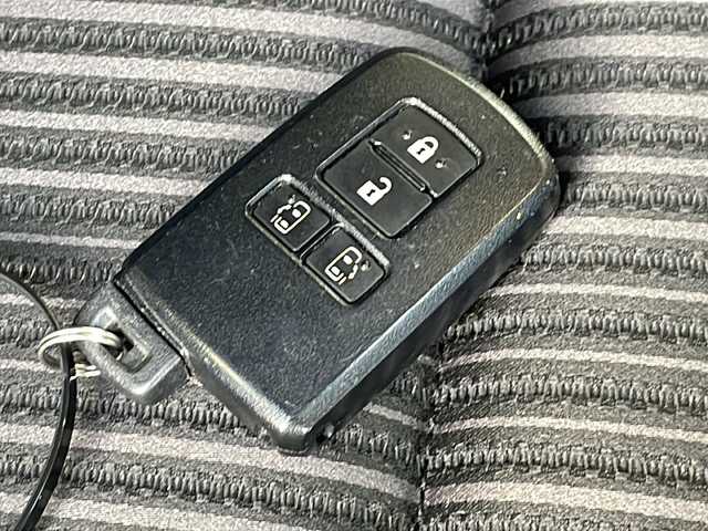 トヨタ ヴォクシー ZS 煌 長野県 2018(平30)年 6.9万km ブラック 純正メモリナビフルセグTV/バックカメラ/ETC/ドライブレコーダー/両側パワースライドドア/純正16インチアルミ/クルーズコントロール/プッシュスタート/アイドリングストップ/保証書・取説