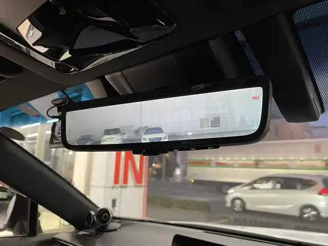 トヨタ ハリアー G 大阪府 2023(令5)年 3.7万km プラチナホワイトパールマイカ １オーナー/純正ナビ/（フルセグ／ＢＴ／ＣＤ／ＤＶＤ）/バックカメラ/レーダークルーズコントロール/衝突軽減装置/レーンキープ/横滑り装置/ハーフレザーシート/運転席パワーシート/電動リアゲート/社外20インチＡＷ(TZ)/前後ドラレコ/ＥＴＣ２．０/保証書/スペアキー　1本