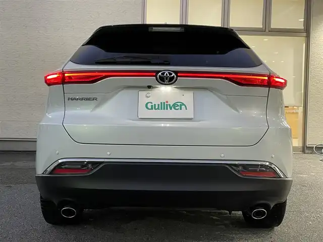 トヨタ ハリアー G 大阪府 2023(令5)年 3.7万km プラチナホワイトパールマイカ １オーナー/純正ナビ/（フルセグ／ＢＴ／ＣＤ／ＤＶＤ）/バックカメラ/レーダークルーズコントロール/衝突軽減装置/レーンキープ/横滑り装置/ハーフレザーシート/運転席パワーシート/電動リアゲート/社外20インチＡＷ(TZ)/前後ドラレコ/ＥＴＣ２．０/保証書/スペアキー　1本