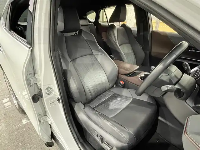 トヨタ ハリアー G 大阪府 2023(令5)年 3.7万km プラチナホワイトパールマイカ １オーナー/純正ナビ/（フルセグ／ＢＴ／ＣＤ／ＤＶＤ）/バックカメラ/レーダークルーズコントロール/衝突軽減装置/レーンキープ/横滑り装置/ハーフレザーシート/運転席パワーシート/電動リアゲート/社外20インチＡＷ(TZ)/前後ドラレコ/ＥＴＣ２．０/保証書/スペアキー　1本