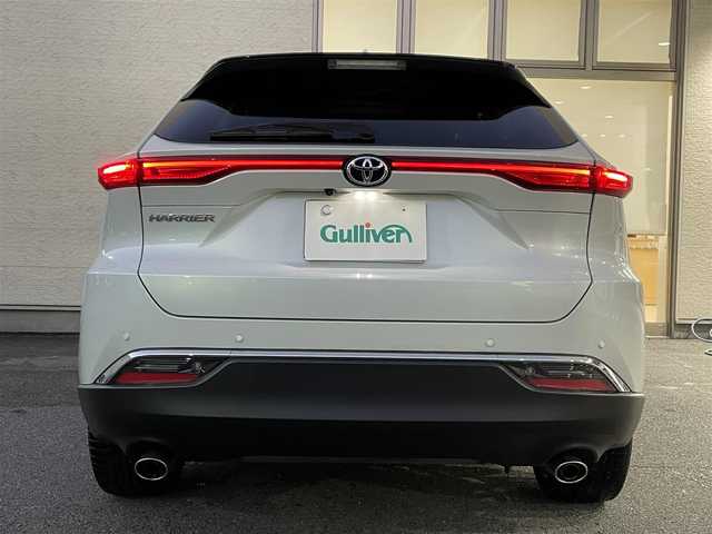トヨタ ハリアー G 大阪府 2023(令5)年 3.7万km プラチナホワイトパールマイカ ワンオーナー/純正12.3型ナビ/フルセグTV BT HDMI USB Miracast/バックカメラ/TVキャンセラー/デジタルインナーミラー/パワーバックドア/コーナーセンサー/衝突被害軽減ブレーキ/レーダークルーズコントロール/レーンアシスト/ブラインドスポットモニタ/オートマチックハイビーム/LEDオートヘッドライト/フォグライト/ハーフレザーシート/パワーシート/前後ドラレコ/社外スピーカー/社外20インチアルミホイール/2.0ETC/スマートキー 2個/W サイド カーテン ニー エアバッグ/保証書/禁煙車