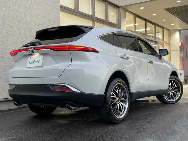 トヨタ ハリアー G 大阪府 2023(令5)年 3.7万km プラチナホワイトパールマイカ ワンオーナー/純正12.3型ナビ/フルセグTV BT HDMI USB Miracast/バックカメラ/TVキャンセラー/デジタルインナーミラー/パワーバックドア/コーナーセンサー/衝突被害軽減ブレーキ/レーダークルーズコントロール/レーンアシスト/ブラインドスポットモニタ/オートマチックハイビーム/LEDオートヘッドライト/フォグライト/ハーフレザーシート/パワーシート/前後ドラレコ/社外スピーカー/社外20インチアルミホイール/2.0ETC/スマートキー 2個/W サイド カーテン ニー エアバッグ/保証書/禁煙車