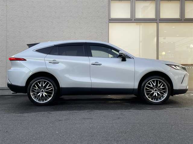 トヨタ ハリアー G 大阪府 2023(令5)年 3.7万km プラチナホワイトパールマイカ ワンオーナー/純正12.3型ナビ/フルセグTV BT HDMI USB Miracast/バックカメラ/TVキャンセラー/デジタルインナーミラー/パワーバックドア/コーナーセンサー/衝突被害軽減ブレーキ/レーダークルーズコントロール/レーンアシスト/ブラインドスポットモニタ/オートマチックハイビーム/LEDオートヘッドライト/フォグライト/ハーフレザーシート/パワーシート/前後ドラレコ/社外スピーカー/社外20インチアルミホイール/2.0ETC/スマートキー 2個/W サイド カーテン ニー エアバッグ/保証書/禁煙車