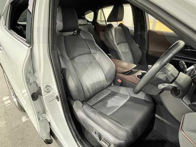 トヨタ ハリアー G 大阪府 2023(令5)年 3.7万km プラチナホワイトパールマイカ ワンオーナー/純正12.3型ナビ/フルセグTV BT HDMI USB Miracast/バックカメラ/TVキャンセラー/デジタルインナーミラー/パワーバックドア/コーナーセンサー/衝突被害軽減ブレーキ/レーダークルーズコントロール/レーンアシスト/ブラインドスポットモニタ/オートマチックハイビーム/LEDオートヘッドライト/フォグライト/ハーフレザーシート/パワーシート/前後ドラレコ/社外スピーカー/社外20インチアルミホイール/2.0ETC/スマートキー 2個/W サイド カーテン ニー エアバッグ/保証書/禁煙車