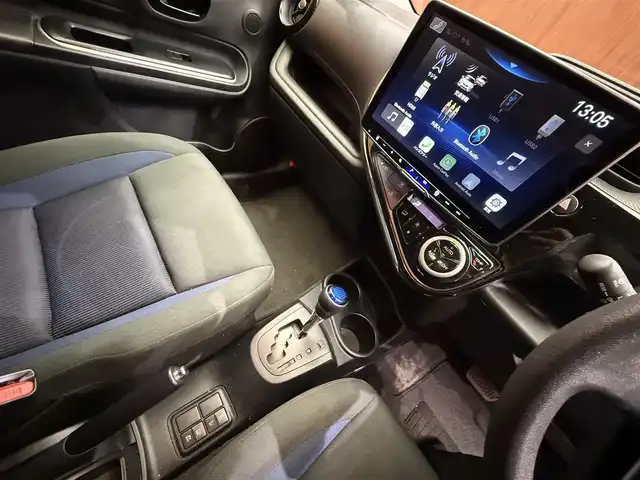 トヨタ アクア S 千葉県 2018(平30)年 11.6万km グレーメタリック 社外ナビ/バックカメラ/Bluetooth/AppleCarPlay/AndroidAuto/USB/プリクラッシュセーフティ/LDA/PKSB/先行車発進告知/オートマチックハイビーム/ヘッドライトレベライザー/ETC/電動格納ウィンカーミラー/プッシュスタート/スマートキー/純正フロアマット/前後ドライブレコーダー