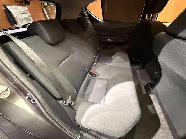 トヨタ アクア S 千葉県 2018(平30)年 11.6万km グレーメタリック 社外ナビ/バックカメラ/Bluetooth/AppleCarPlay/AndroidAuto/USB/プリクラッシュセーフティ/LDA/PKSB/先行車発進告知/オートマチックハイビーム/ヘッドライトレベライザー/ETC/電動格納ウィンカーミラー/プッシュスタート/スマートキー/純正フロアマット/前後ドライブレコーダー