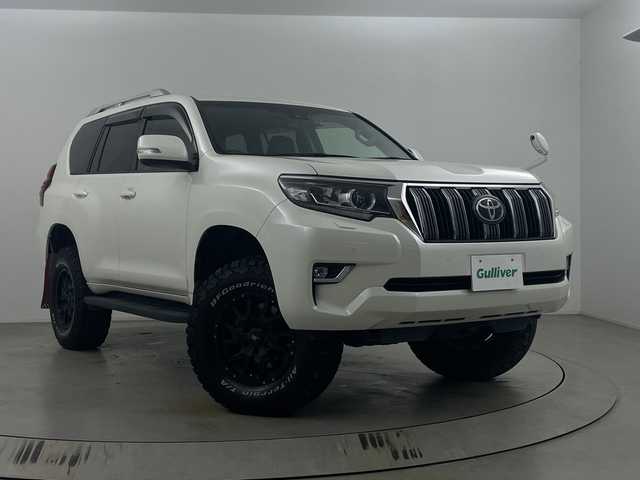 トヨタ ランドクルーザー プラド TX Lパッケージ 埼玉県 2020(令2)年 4.3万km ホワイトパールクリスタルシャイン サンルーフ　/社外ナビ　/コーナーセンサー　/レーンキープアシスト　/バックカメラ　/前席パワーシート　/シートヒータ/エアシート　/先行車発進お知らせ機能　/社外ＥＴＣ　/前後ドライブレコーダー　/社外アルミホイール/ルーフレール/ドアバイザー/ウインカーミラー/フォグランプ/純正フロアマット/革巻きハンドル/プッシュスタート/スマートキー