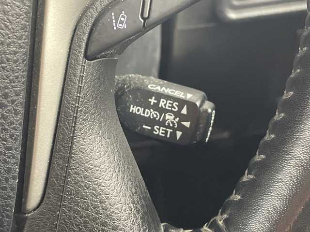 トヨタ ランドクルーザー プラド TX Lパッケージ 埼玉県 2020(令2)年 4.3万km ホワイトパールクリスタルシャイン サンルーフ　/社外ナビ　/コーナーセンサー　/レーンキープアシスト　/バックカメラ　/前席パワーシート　/シートヒータ/エアシート　/先行車発進お知らせ機能　/社外ＥＴＣ　/前後ドライブレコーダー　/社外アルミホイール/ルーフレール/ドアバイザー/ウインカーミラー/フォグランプ/純正フロアマット/革巻きハンドル/プッシュスタート/スマートキー