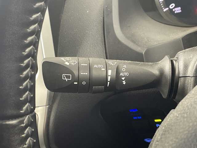 トヨタ ランドクルーザー プラド TX Lパッケージ 埼玉県 2020(令2)年 4.3万km ホワイトパールクリスタルシャイン サンルーフ　/社外ナビ　/コーナーセンサー　/レーンキープアシスト　/バックカメラ　/前席パワーシート　/シートヒータ/エアシート　/先行車発進お知らせ機能　/社外ＥＴＣ　/前後ドライブレコーダー　/社外アルミホイール/ルーフレール/ドアバイザー/ウインカーミラー/フォグランプ/純正フロアマット/革巻きハンドル/プッシュスタート/スマートキー