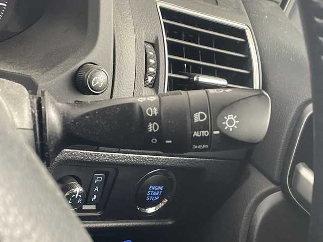 トヨタ ランドクルーザー プラド TX Lパッケージ 埼玉県 2020(令2)年 4.3万km ホワイトパールクリスタルシャイン サンルーフ　/社外ナビ　/コーナーセンサー　/レーンキープアシスト　/バックカメラ　/前席パワーシート　/シートヒータ/エアシート　/先行車発進お知らせ機能　/社外ＥＴＣ　/前後ドライブレコーダー　/社外アルミホイール/ルーフレール/ドアバイザー/ウインカーミラー/フォグランプ/純正フロアマット/革巻きハンドル/プッシュスタート/スマートキー