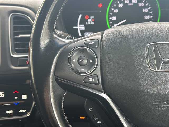 ホンダ ヴェゼル ハイブリッド Z ホンダセンシング 高知県 2017(平29)年 9.3万km ホワイトオーキッドパール ホンダセンシング/純正9インチナビ/（Bluetoothオーディオ/フルセグTV/CD/DVD）/アップルカープレイ/バックカメラ/ETC/ドラレコ/シートヒーター/オートライト/ステアリングスイッチ/クルコン/スマートキー/純正フロアマット