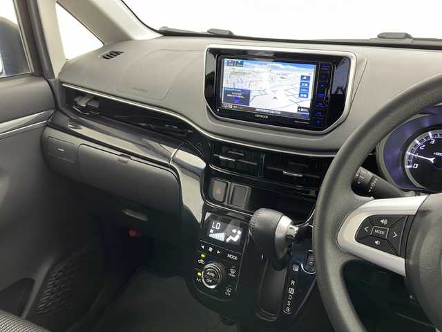 スバル ステラ カスタム R スマートアシスト 長野県 2020(令2)年 5万km 赤Ⅱ 4WD/スマートキアシスト/社外SDナビ/Bluetooth/CD/DVD/TV/全方位カメラ/前後ドライブレコーダー/ETC/車線逸脱抑制/衝突被害軽減システム/横滑り防止装置/コーナーセンサー/LEDヘッドラライト/ステアリングスイッチ/シートヒーター/ドアバイザー/フロアマット/純正14インチAW装着/電動格納ミラー/スマートキー/スペアキー1本