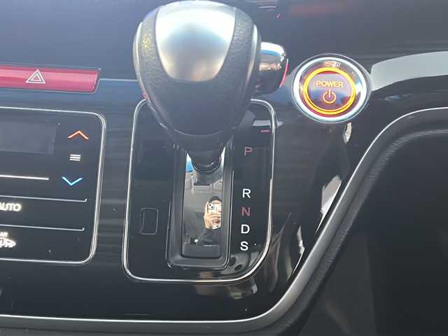 ホンダ オデッセイ ハイブリッド アブソルート ホンダセンシング 静岡県 2019(令1)年 7.9万km クリスタルブラックパール /ワンオーナー//純正ナビ/地デジTV//純正CD/DVD/Bluetooth//バックカメラ//フリップダウンリアモニター//両側パワースライドドア//ホンダセンシング//レーダークルーズコントロール//純正17インチAW//オートライト//LEDヘッドライト//スマートキー//保証書//取説