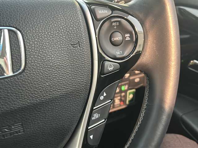 ホンダ オデッセイ ハイブリッド アブソルート ホンダセンシング 静岡県 2019(令1)年 7.9万km クリスタルブラックパール /ワンオーナー//純正ナビ/地デジTV//純正CD/DVD/Bluetooth//バックカメラ//フリップダウンリアモニター//両側パワースライドドア//ホンダセンシング//レーダークルーズコントロール//純正17インチAW//オートライト//LEDヘッドライト//スマートキー//保証書//取説