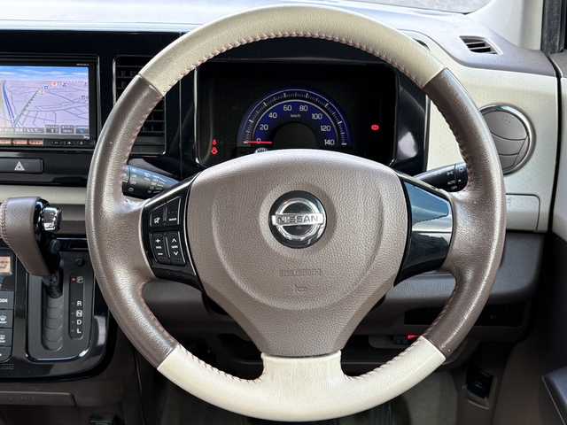 日産 モコ ドルチェX 大分県 2014(平26)年 5.8万km アーバンブラウン 純正メモリーナビ/バックカメラ/フルセグ /Bluetooth/DVD/前後ドライブレコーダー/ETC/純正HIDヘッドライト/フォグランプ/オートライトコントロール/スマートキー/エンジンプッシュスタート/純正14インチアルミホイール