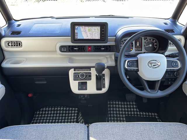 ダイハツ ムーヴ キャンバス ストライプス G ターボ 山口県 2022(令4)年 4.2万km シャイニングホワイトパール/ファインミントメタリック 純正7インチSDナビ　【NMZN-W72D】/・Bluetooth接続/・フルセグTV/・AM/FM/アラウンドビューモニター/ETC/ドライブレコーダー/スマートアシスト/・衝突警報機能/・誤発進抑制制御機能/・ブラインドスポットモニター/・路側逸脱警報機能/・ふらつき警報/・車線逸脱警報機能/・先行車発進お知らせ機能/・標識認識機能/・アダプティブクルーズコントロール/スマートキー/プッシュスタート/スペアキー1本/シートヒーター/電子パーキング/USB入力端子/ドリンクヒーター/ドアバイザー/取り扱い説明書/保証書