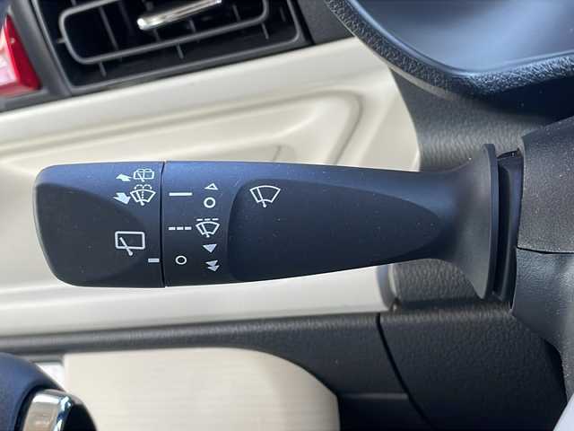 ダイハツ ムーヴ キャンバス ストライプス G ターボ 山口県 2022(令4)年 4.2万km シャイニングホワイトパール/ファインミントメタリック 純正7インチSDナビ　【NMZN-W72D】/・Bluetooth接続/・フルセグTV/・AM/FM/アラウンドビューモニター/ETC/ドライブレコーダー/スマートアシスト/・衝突警報機能/・誤発進抑制制御機能/・ブラインドスポットモニター/・路側逸脱警報機能/・ふらつき警報/・車線逸脱警報機能/・先行車発進お知らせ機能/・標識認識機能/・アダプティブクルーズコントロール/スマートキー/プッシュスタート/スペアキー1本/シートヒーター/電子パーキング/USB入力端子/ドリンクヒーター/ドアバイザー/取り扱い説明書/保証書