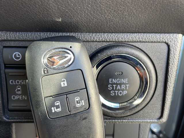 ダイハツ ムーヴ キャンバス ストライプス G ターボ 山口県 2022(令4)年 4.2万km シャイニングホワイトパール/ファインミントメタリック 純正7インチSDナビ　【NMZN-W72D】/・Bluetooth接続/・フルセグTV/・AM/FM/アラウンドビューモニター/ETC/ドライブレコーダー/スマートアシスト/・衝突警報機能/・誤発進抑制制御機能/・ブラインドスポットモニター/・路側逸脱警報機能/・ふらつき警報/・車線逸脱警報機能/・先行車発進お知らせ機能/・標識認識機能/・アダプティブクルーズコントロール/スマートキー/プッシュスタート/スペアキー1本/シートヒーター/電子パーキング/USB入力端子/ドリンクヒーター/ドアバイザー/取り扱い説明書/保証書