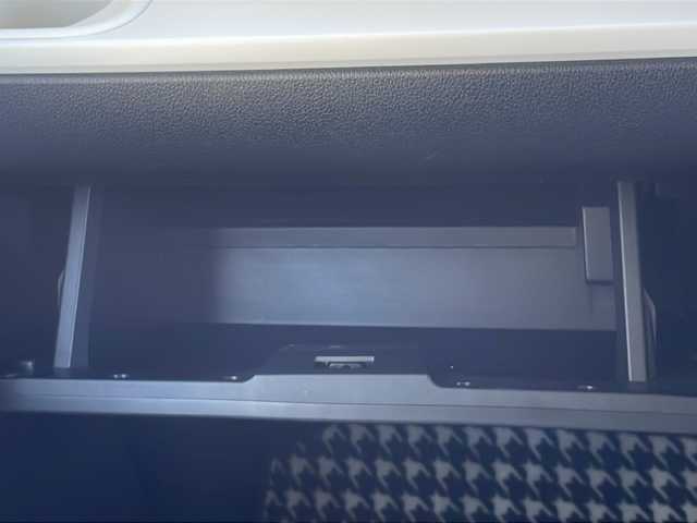 ダイハツ ムーヴ キャンバス ストライプス G ターボ 山口県 2022(令4)年 4.2万km シャイニングホワイトパール/ファインミントメタリック 純正7インチSDナビ　【NMZN-W72D】/・Bluetooth接続/・フルセグTV/・AM/FM/アラウンドビューモニター/ETC/ドライブレコーダー/スマートアシスト/・衝突警報機能/・誤発進抑制制御機能/・ブラインドスポットモニター/・路側逸脱警報機能/・ふらつき警報/・車線逸脱警報機能/・先行車発進お知らせ機能/・標識認識機能/・アダプティブクルーズコントロール/スマートキー/プッシュスタート/スペアキー1本/シートヒーター/電子パーキング/USB入力端子/ドリンクヒーター/ドアバイザー/取り扱い説明書/保証書