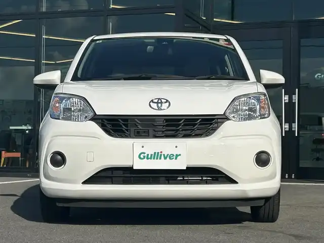 トヨタ パッソ X Lパッケージ S 愛媛県 2018(平30)年 1.9万km ホワイト 純正SDナビ（Bluetooth/ワンセグテレビ）/バックカメラ/ETC/布シート/SDミュージックサーバー/AUX接続可能/純正フロアマット/クリアランスソナー/ABS/横滑り防止装置/盗難防止装置/ハロゲンヘッドライト/スマートキー×２