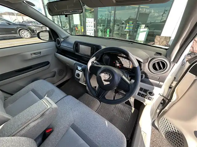 トヨタ パッソ X Lパッケージ S 愛媛県 2018(平30)年 1.9万km ホワイト 純正SDナビ（Bluetooth/ワンセグテレビ）/バックカメラ/ETC/布シート/SDミュージックサーバー/AUX接続可能/純正フロアマット/クリアランスソナー/ABS/横滑り防止装置/盗難防止装置/ハロゲンヘッドライト/スマートキー×２